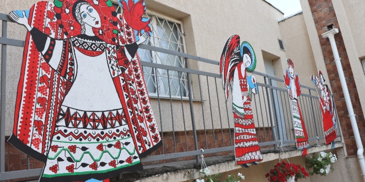 У Центральній міській бібліотеці ім. М.Л. Кропивницького в Миколаєві запрацювала літня читальна зала (ФОТО)