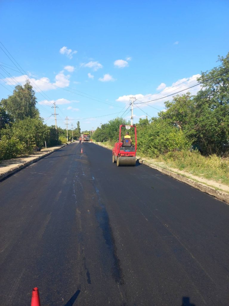 Минулого тижня ремонтні роботи виконувалися на ділянках 10 місцевих доріг Миколаївської області (ФОТО) 14