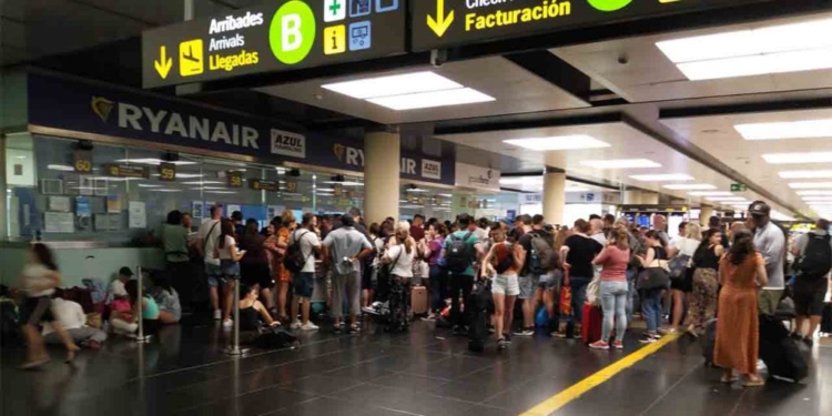 Дорогих росіян обікрали в аеропорту Барселони – на 8,5 млн. євро. Поліція знайшла крадія і коштовності (ВІДЕО)