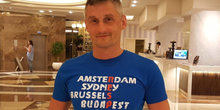 Новим “слугою” в Раді замість Холодова став адвокат Тарарін, не чужий 95 кварталу