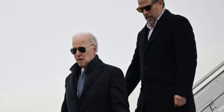 США перед виборами. В Конгресі заявили, що син Байдена отримував «мільйони» від олігархів РФ, Казахстану та України