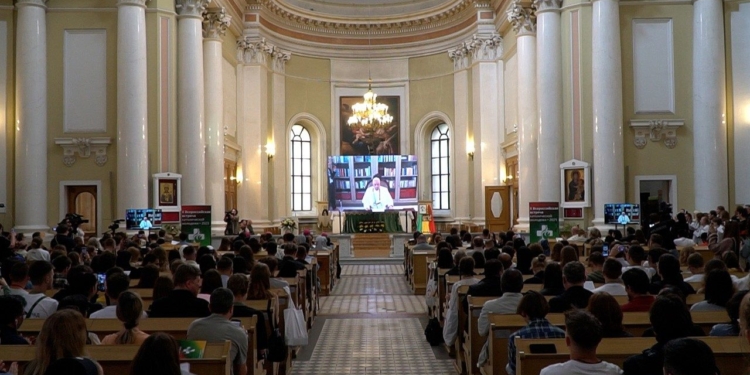 Ви спадкоємці великої Росії Петра і Катерини, великої культури, великої людяності, – папа звернувся до молоді РФ