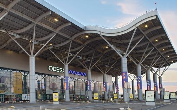 НАБУ викрило тіньове заволодіння аеропортом «Одеса». ЗМІ кричали про це майже 10 років. Хто в схемі