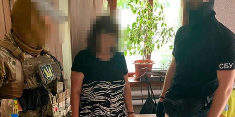 СБУ затримала російську шпигунку в Очакові – готувала ворожий удар під час візиту Зеленського на Миколаївщину (ФОТО, ВІДЕО)