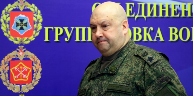 В РФ повідомили про відставку Суровікіна