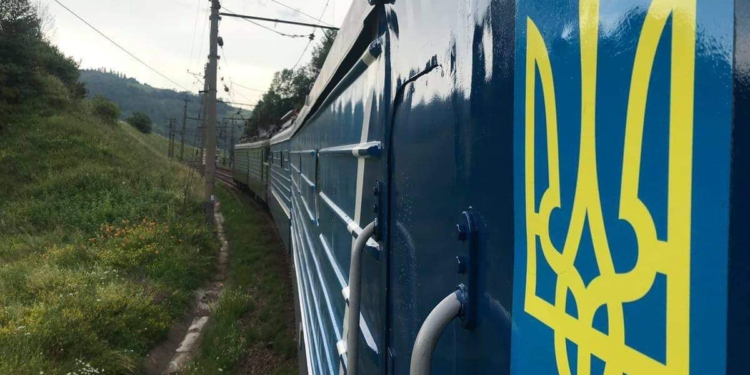 Призначено додаткові поїзди з Києва, Дніпра, Ізюма та Харкова до Львова