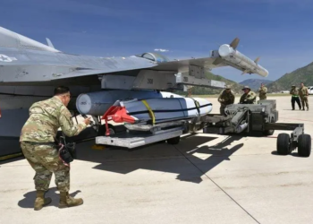 Україна попросила до винищувачів F-16 ракети JASSM. Чому саме їх