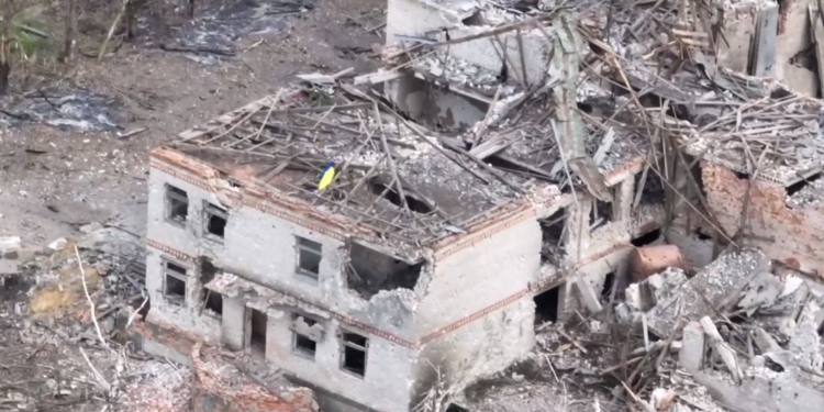 Історичний день: над Роботине піднято Державний Прапор України (ВІДЕО)