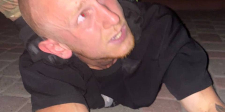 СБУ та Нацполіція затримали у Полтаві провокатора, який ображав та плювався у бійців ЗСУ (ФОТО, ВІДЕО)