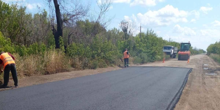 Минулого тижня ремонтні роботи виконувалися на ділянках 10 місцевих доріг Миколаївської області (ФОТО)