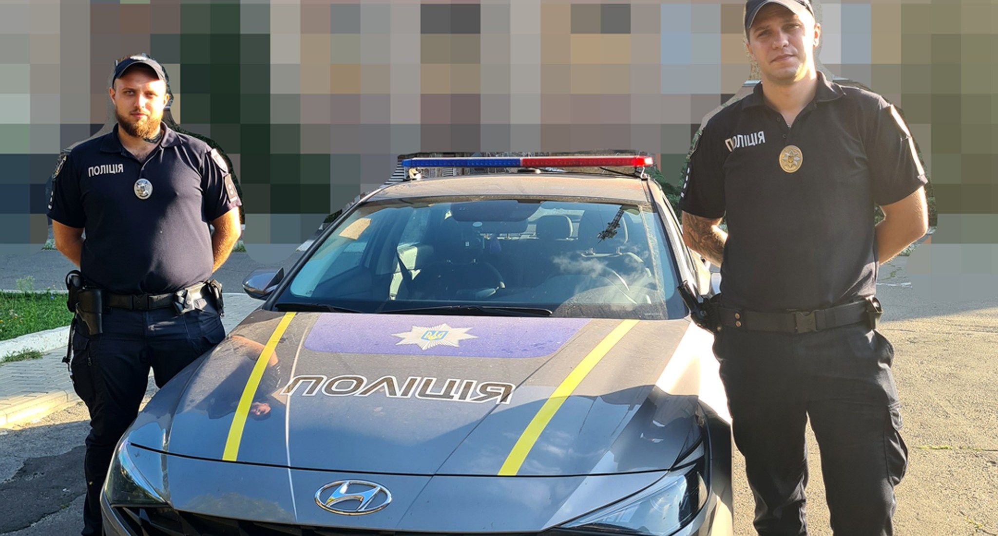 У Миколаєві під час комендантської години патрульні доставили до пологового будинку вагітну жінку, яка от-от мала народити (ФОТО)