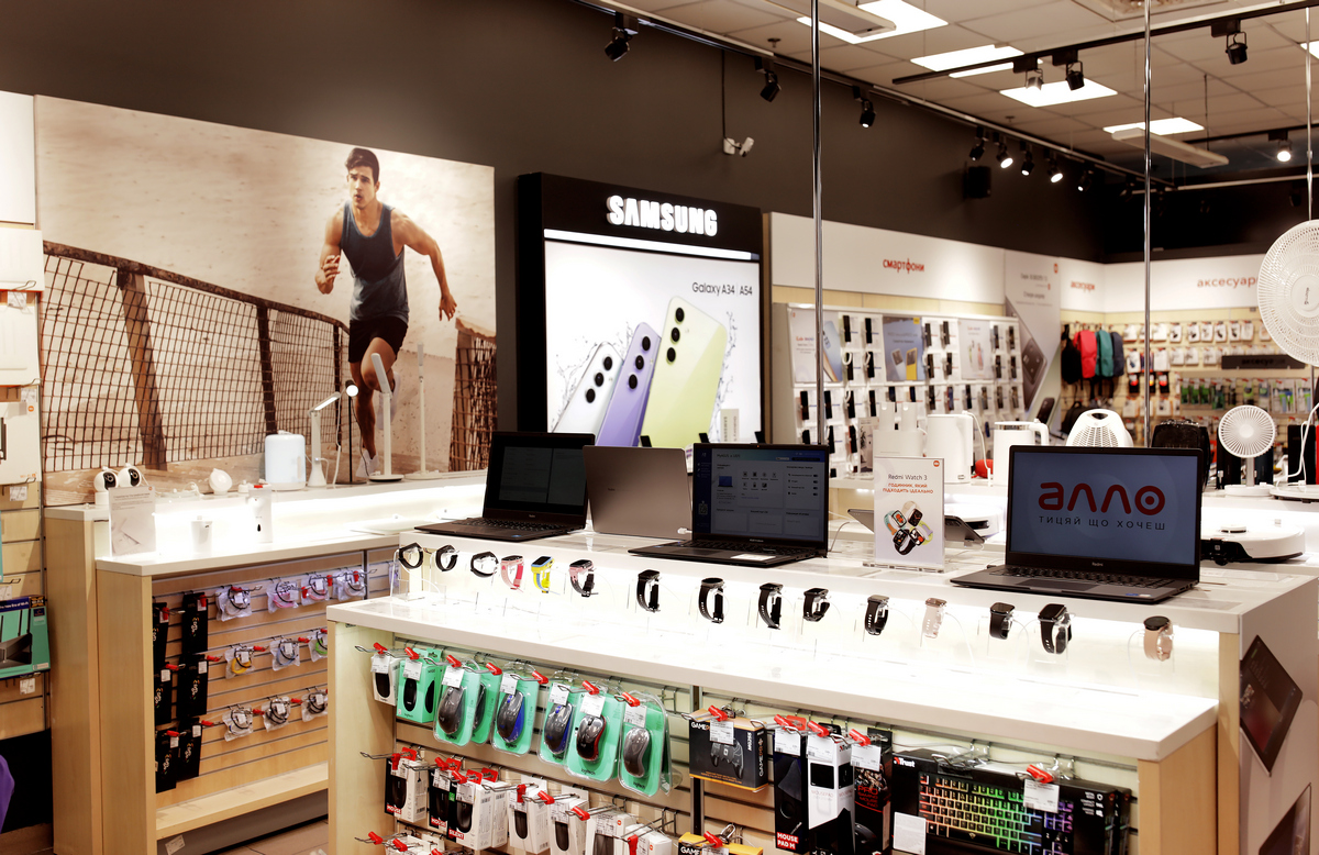 У Миколаєві відновлено магазин АЛЛО: від смартфона до зарядної станції – все в одному шоурумі (ФОТО)