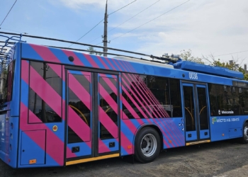 У Миколаєві на маршрут №2 вийшов черговий новенький тролейбус «Дніпро»