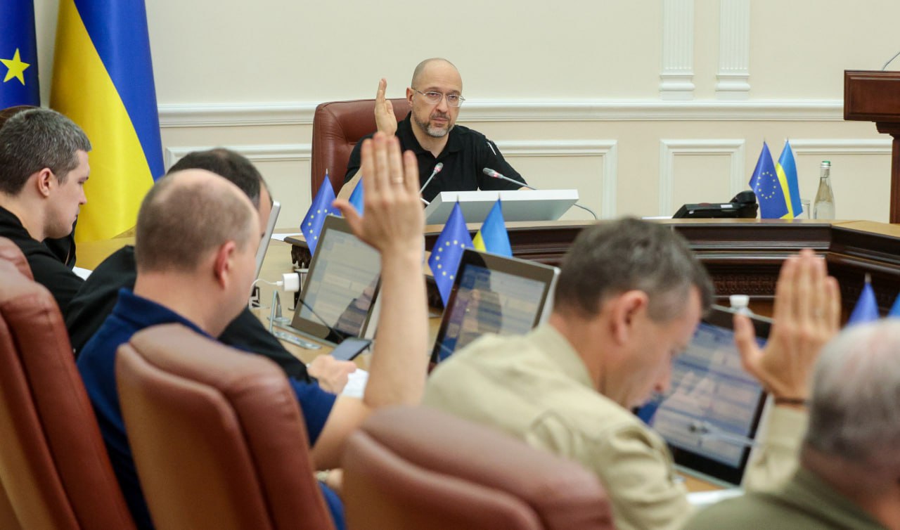 КМУ схвалив проєкт Держбюджету-2024: скільки закладено на оборону, соцсферу, медицину і підтримку ветеранів