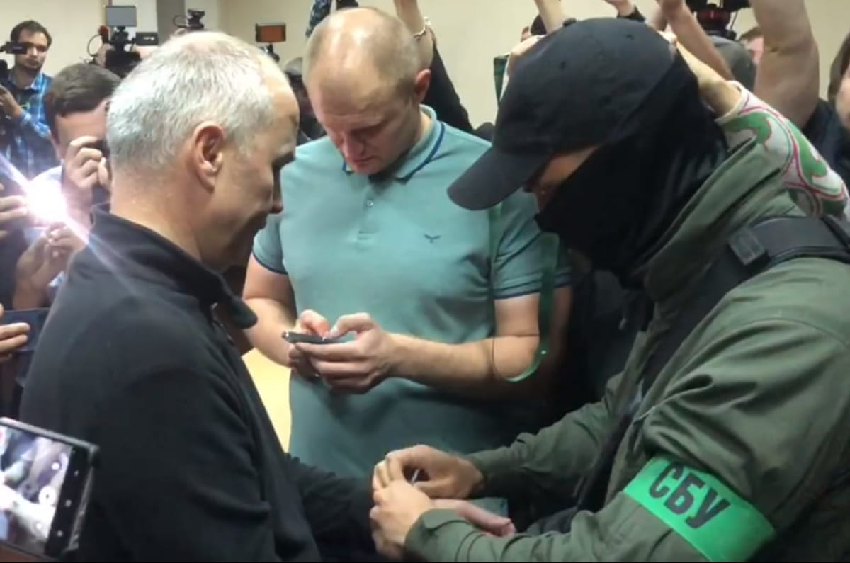 Два місяці арешту без можливості внесення застави – Шуфрич поїхав до СІЗО (ВІДЕО)
