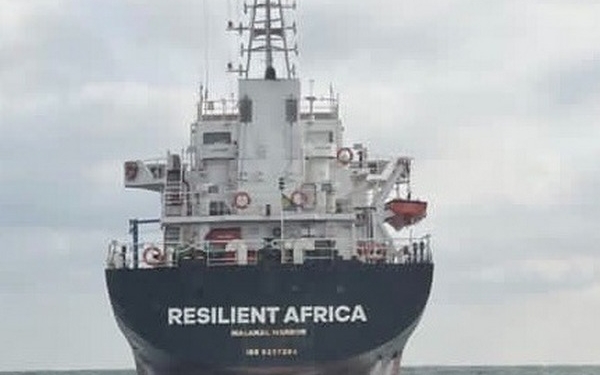 Перші цивільні судна скористалися тимчасовим коридором у напрямку до українських портів