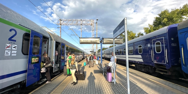 Експеримент виявився вдалим: поїзд №119/120 Київ — Хелм продовжить курсування