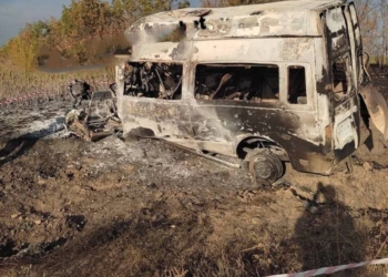 На Миколаївщині на міні підірвався автомобіль – одна людина загинула, інша в лікарні (ФОТО)