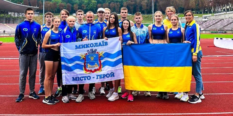 Команда юних миколаївських легкоатлетів здобула третє місце на чемпіонаті України