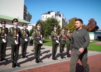 Зеленський прийняв вірчі грамоти від послів 6 країн та Європейського Союзу (ВІДЕО)