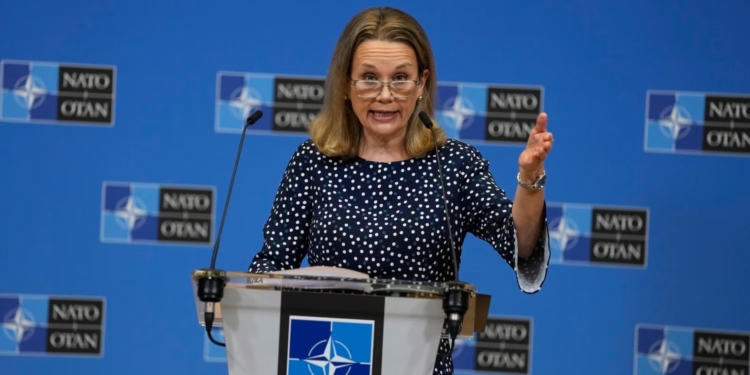 І для України, і для країн-членів НАТО: у Альянсі збільшать виробництво боєприпасів