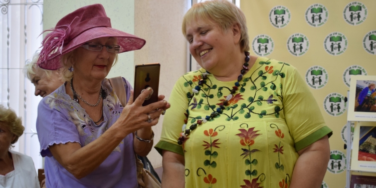 «Місто, в яке я закохана»: у Миколаєві урочисто відкрили фотовиставку Наталії Комарницької (ФОТО)