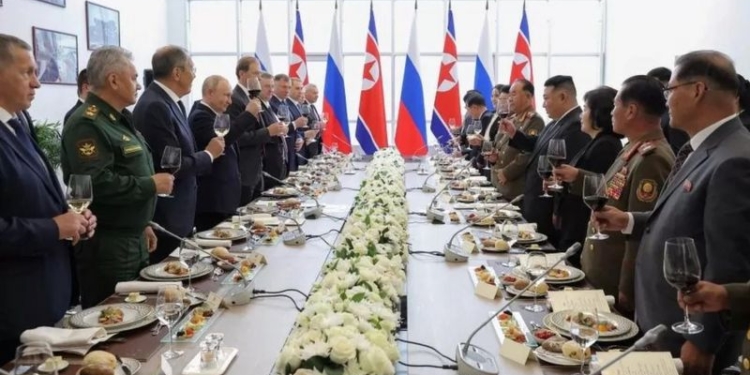 Що зустріч Путіна з Кім Чен Ином означає для України (ФОТО)