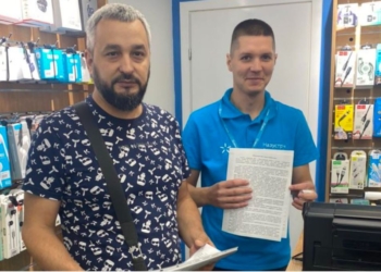 Миколаївські податківці на ринку “Колос” розповіли підприємцям про застосування РРО/ПРРО (ФОТО)