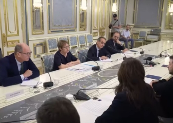 ЄБРР допомагає “Укренерго” в будівництві захисту від повітряних атак. Директор банку зустрілася з Зеленським (ВІДЕО)