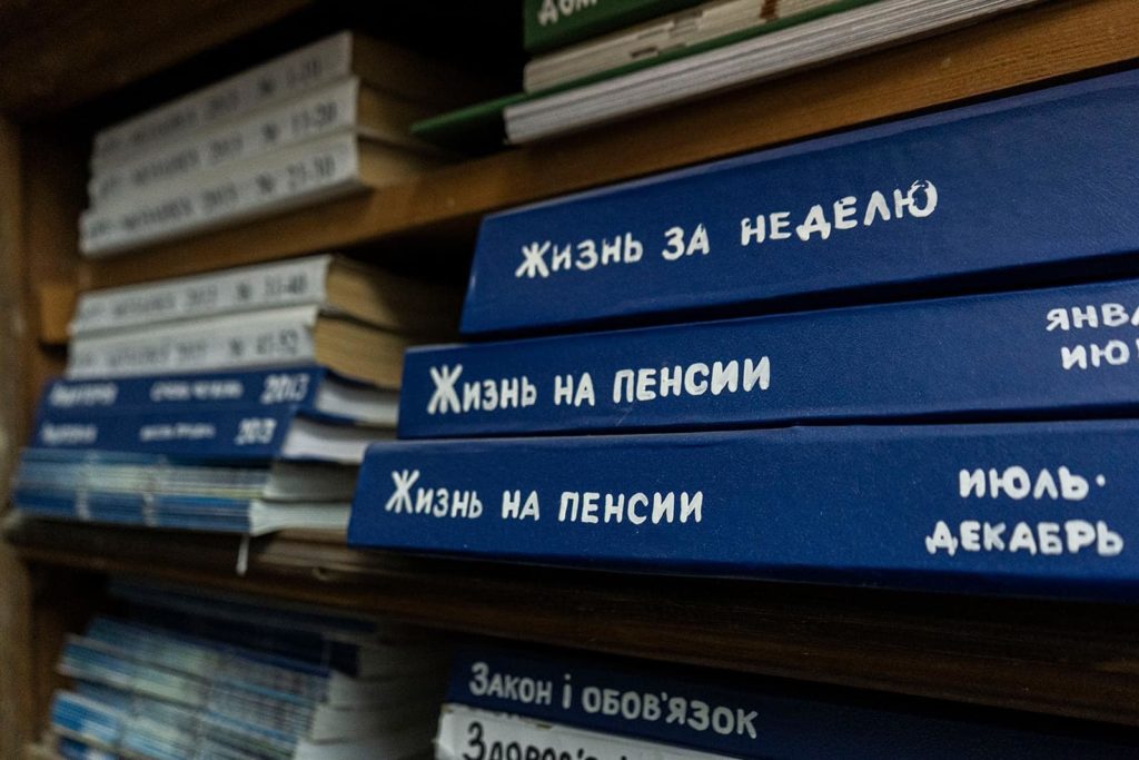 «Закритий фонд», таємничі підвали та колекція стародруків: містянам провели екскурсію за лаштунки головної бібліотеки Миколаєва (ФОТО) 26