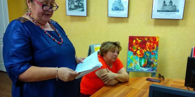 «Мамо, це не сон»: у Миколаєві відбулась презентація збірки віршів Анни Ханович (ФОТО)