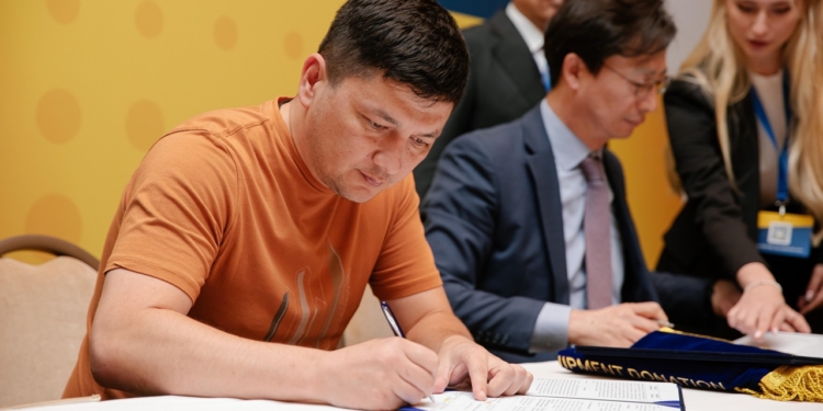 Начальник Миколаївської ОВА підписав з корейською компанією Hyundai меморандум (ФОТО)