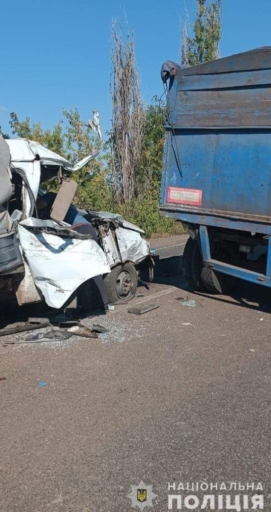 На Миколаївщині – чергова смертельна ДТП: загинув 25-річний пасажир ГАЗелі (ФОТО) 3