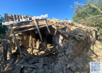 Головний поліцейський Миколаївщини показав наслідки сьогоднішнього обстрілу Очакова (ФОТО)