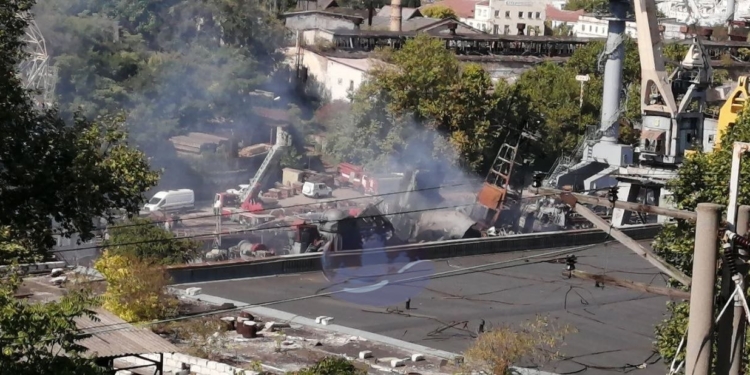 Зявилось фото підбитого корабля в Севастополі і цікава інформація (ФОТО)