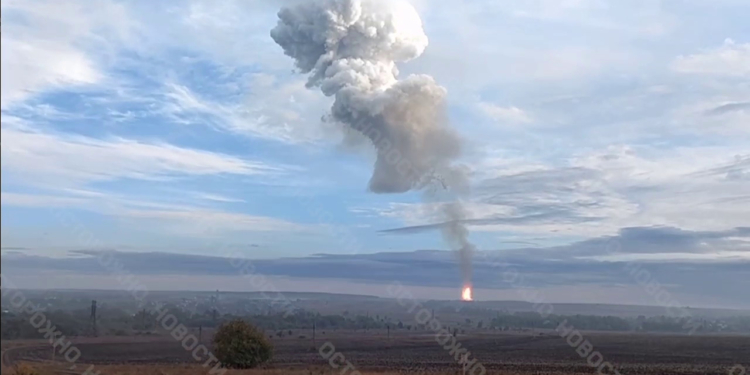 Під Саратовом масштабна пожежа після вибуху – на газопроводі (ФОТО, ВІДЕО)