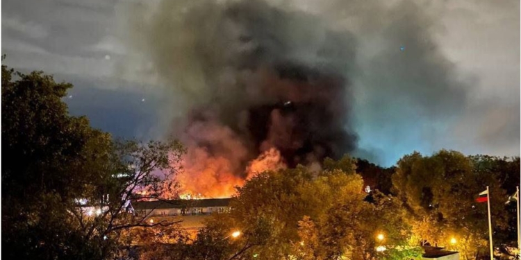 В Москві горить будівля федеральної митної служби (ВІДЕО)