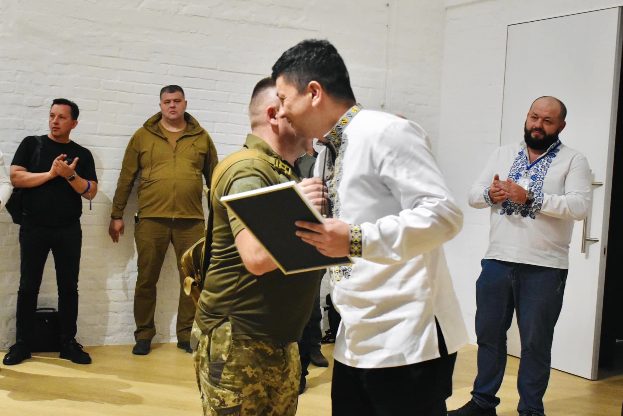 В Миколаєві 55 ветеранів отримали сертифікати на житло (ФОТО)