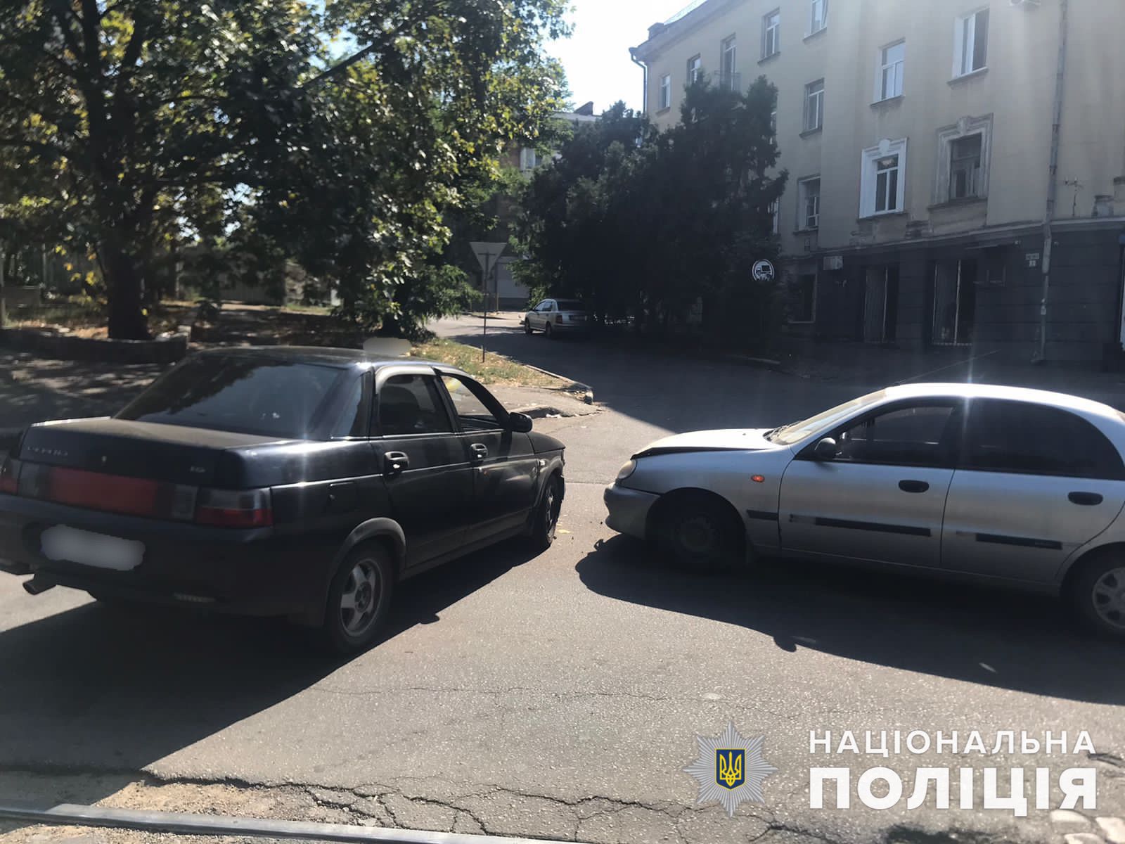 У Миколаєві у ДТП постраждало двоє дітей. Поліція шукає очевидців (ФОТО)