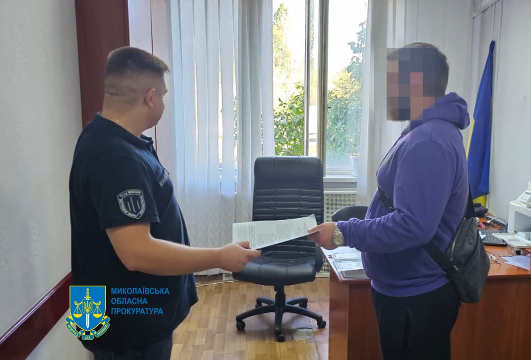 У Миколаєві викрили правоохоронця, який взяв 20 тис.грн. хабара за вплив на прийняття рішення іншим працівником поліції 5