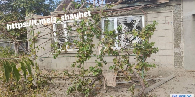 Росіяни обстріляли Очаків на Миколаївщині: пошкоджені житлові будинки та автівки (ФОТО)