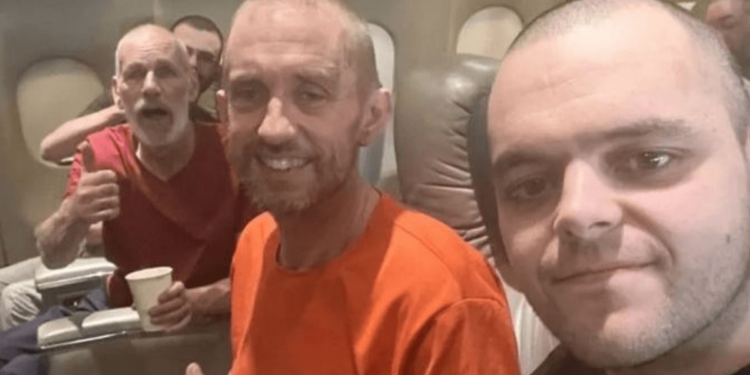 Приниження і катування. Військові РФ гірше, ніж ІДІЛ, – британські військові, які побували в полоні