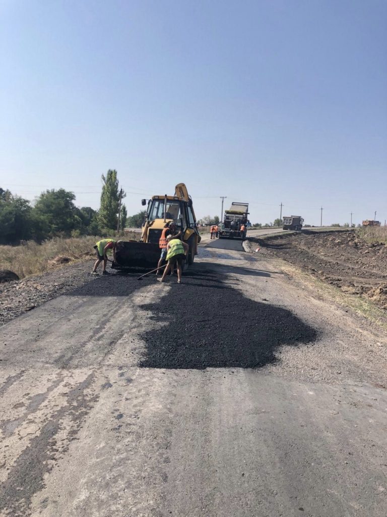 Минулого тижня ремонтні роботи велись на 7 ділянках місцевих автодоріг Миколаївщини (ФОТО) 14