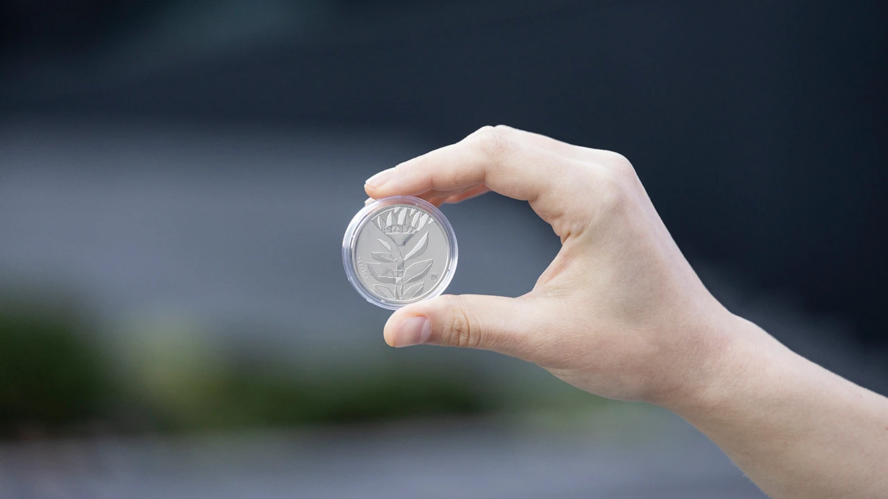 Нацбанк ввів в обіг незвичну монету (ВІДЕО)