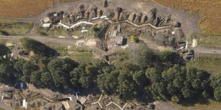 Вздовж кордону з Сумщиною росіяни будують «потьомкінські» оборонні лінії (ФОТО)   