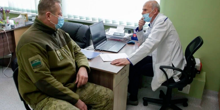 Чому Зеленський хоче переглянути всі результати медоглядів ВЛК і що з цього вийде