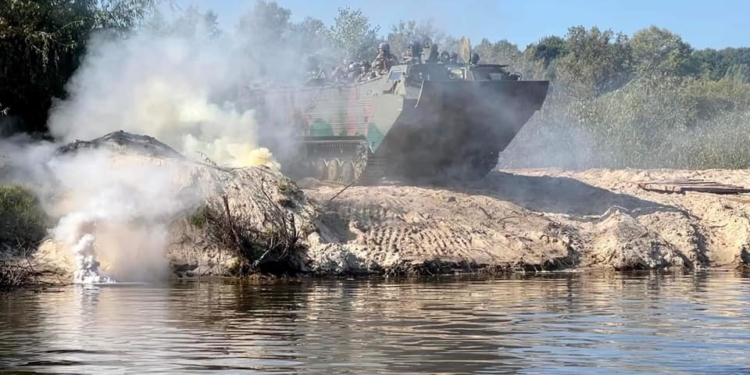 Протягом доби було 44 бойових зіткнень, ЗСУ нищать склади та б’ють по тилах, – Генштаб