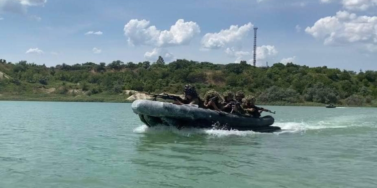 ЗСУ знищили за добу 490 окупантів, 22 артсистеми, 10 танків. Повні втрати ворога