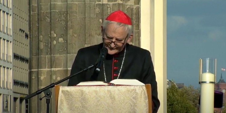 Посланець Папи кардинал Маттео Дзуппі  обговорив в Китаї війну в Україні