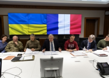 Україна розпочала переговори із Францією щодо безпекових гарантій